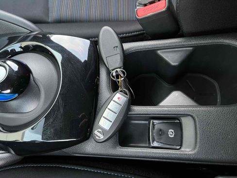 Used 2022 Nissan Leaf SV Plus image 9