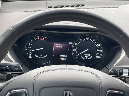 Used 2019 Lincoln MKZ Reserve image 14