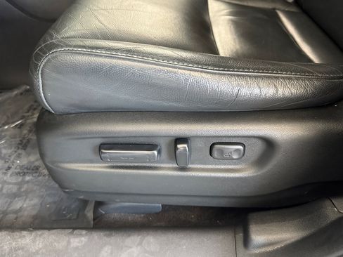 Used 2017 Honda Pilot Touring image 13