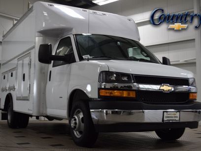 New 2025 Chevrolet Express 3500 w/ Power Convenience Package
