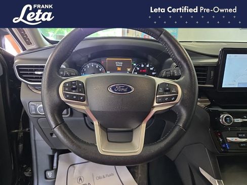 Used 2022 Ford Explorer Limited w/ Equipment Group 301A AWD/4WD image 13