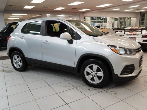 Used 2021 Chevrolet Trax LS image 13