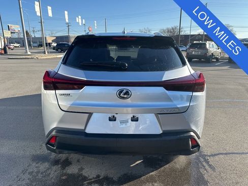 Used 2025 Lexus UX 300h 300h Premium image 5