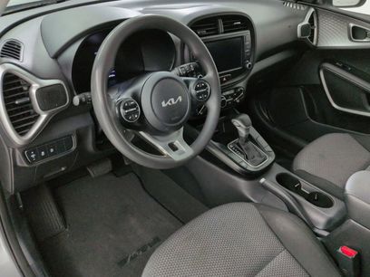 Used 2023 Kia Soul LX w/ LX Technology Package