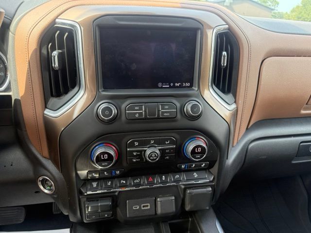 Used 2021 Chevrolet Silverado 2500 High Country w/ Technology Package AWD/4WD image 18