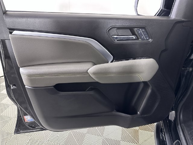 Used 2024 Chevrolet Colorado ZR2 w/ ZR2 Convenience Package III AWD/4WD image 23