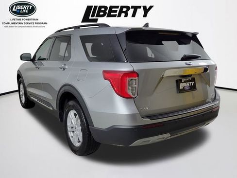 Used 2023 Ford Explorer XLT w/ Equipment Group 202A AWD/4WD image 5