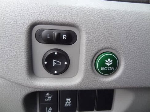 Used 2019 Honda Pilot LX image 17