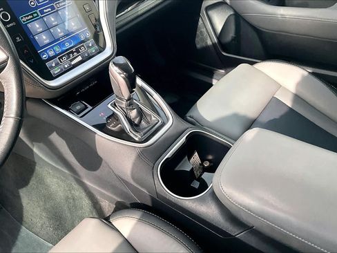 Used 2023 Subaru Outback Onyx Edition AWD/4WD image 16