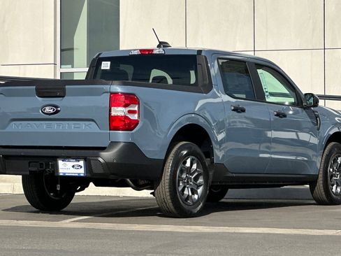 New 2026 Ford Maverick XLT w/ XLT Luxury Package image 3