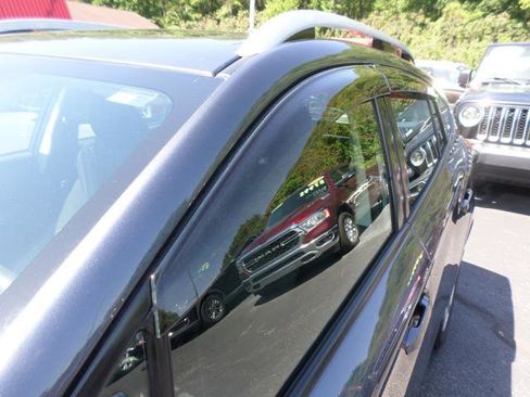 Used 2017 Subaru Impreza 2.0i Premium image 31