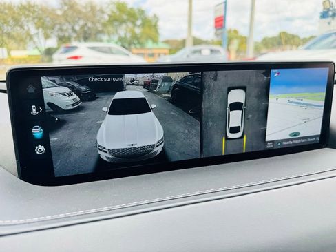 Used 2023 Genesis G80 image 29