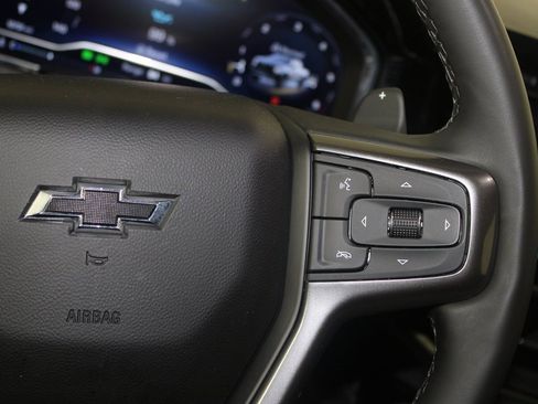 Used 2025 Chevrolet Silverado 1500 ZR2 w/ Technology Package image 18