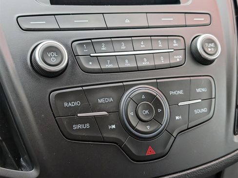 Used 2018 Ford Escape SE image 21