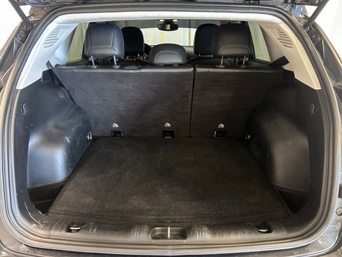 Used 2018 Jeep Compass Sport w/ Cold Weather Group FWD image 28