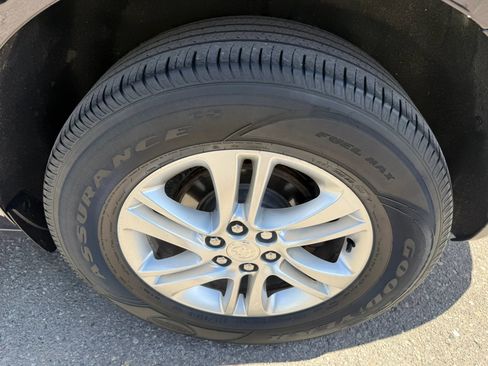 Used 2019 Buick Enclave Essence w/ Trailering Package, 5000 lbs. AWD/4WD image 10