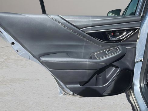 Used 2020 Subaru Outback Limited w/ Popular Package #2 image 17