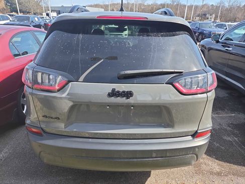Used 2023 Jeep Cherokee Altitude Lux image 5