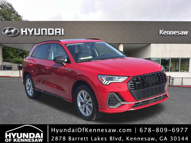 Used 2021 Audi Q3 2.0T Premium Plus w/ Premium Plus Package AWD/4WD image 1