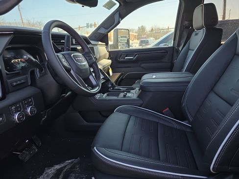 New 2026 GMC Sierra 2500 AT4X w/ LPO, Black Badging Package image 6