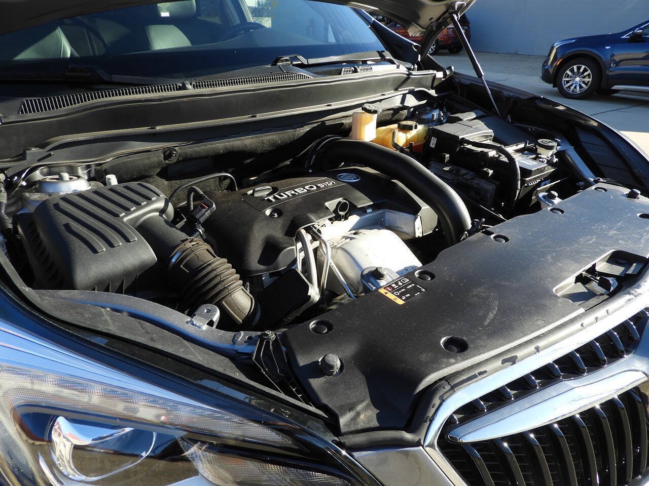 Used 2019 Buick Envision Premium AWD/4WD image 14