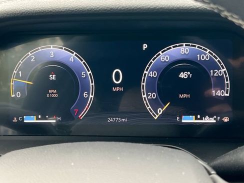 Used 2024 Jeep Grand Cherokee Limited w/ Luxury Tech Group II AWD/4WD image 21