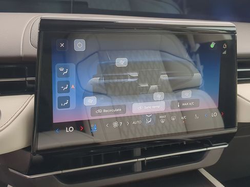 New 2026 Lincoln Nautilus Black Label AWD/4WD image 18