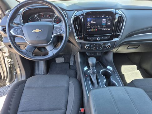 Used 2022 Chevrolet Traverse LT w/ LPO, Cargo Package AWD/4WD image 18