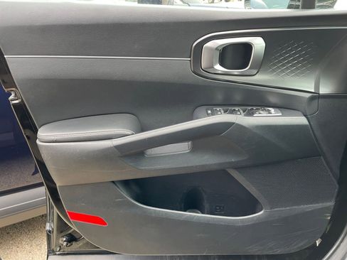 Used 2024 Kia Sorento S image 20