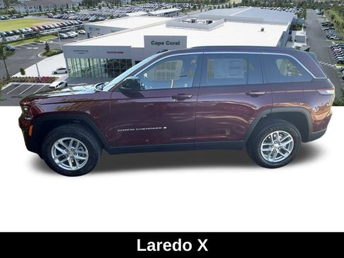 New 2025 Jeep Grand Cherokee Laredo X image 8