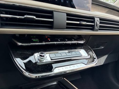 Certified 2025 Lincoln Corsair Grand Touring w/ Jet Appearance Package AWD/4WD image 30