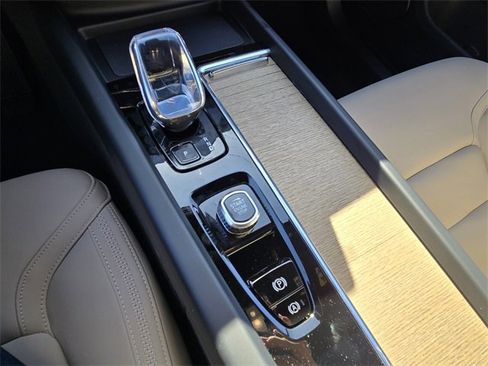 New 2026 Volvo XC60 B5 Core image 21