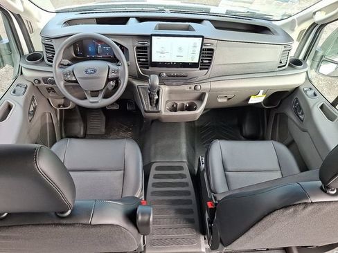 New 2026 Ford Transit 250 148 Medium Roof RWD image 7