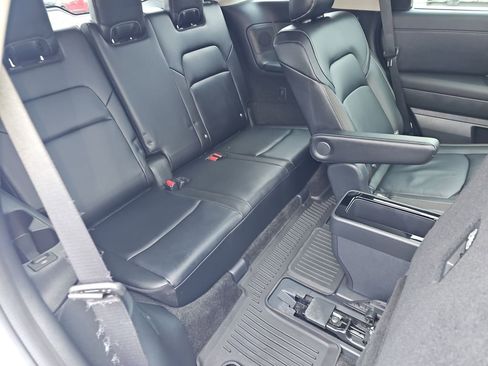 Used 2024 Nissan Pathfinder SL w/ SL Premium Package image 26