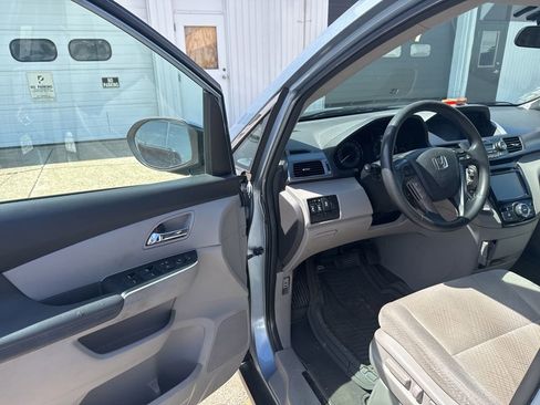Used 2014 Honda Odyssey EX image 23