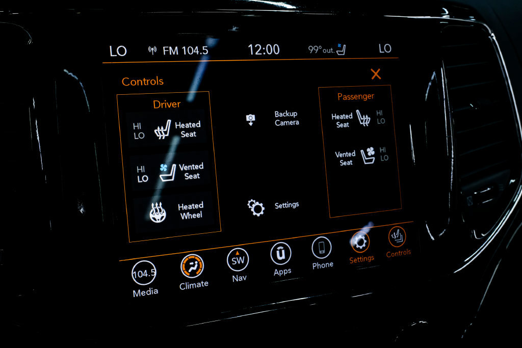 Used 2021 Jeep Grand Cherokee Summit AWD/4WD image 25
