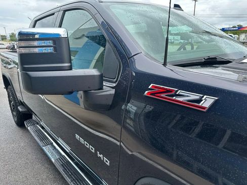Used 2024 Chevrolet Silverado 2500 LTZ w/ LTZ Convenience Package AWD/4WD image 6
