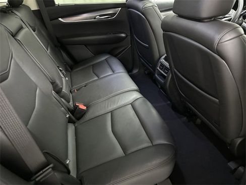 Used 2019 Cadillac XT5 Luxury image 17