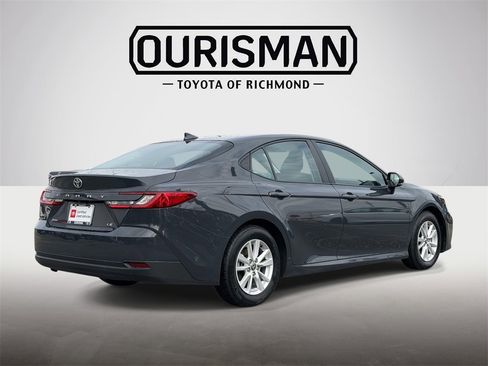 Certified 2025 Toyota Camry LE image 21