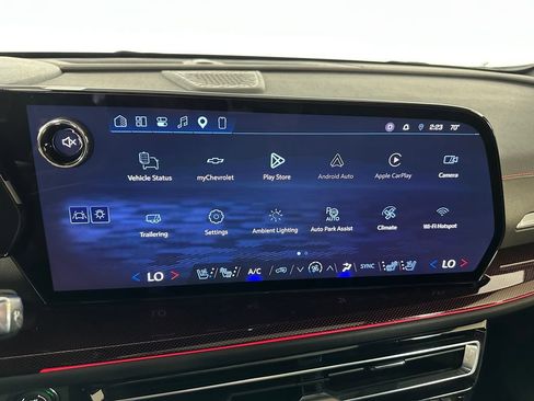 Used 2026 Chevrolet Traverse RS w/ LPO, Floor Liner Package AWD/4WD image 18