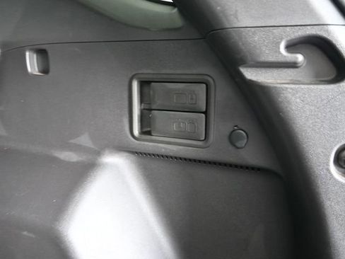 Used 2024 Chevrolet Equinox LT image 53