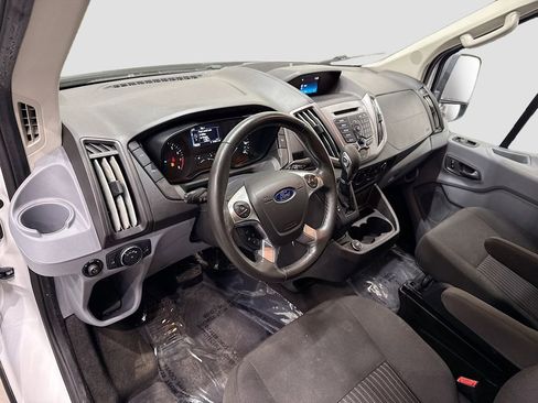Used 2018 Ford Transit 150 XLT image 19