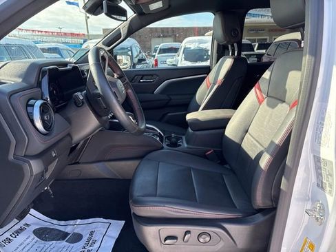 Used 2024 Chevrolet Colorado Z71 w/ Z71 Convenience Package 2 image 7