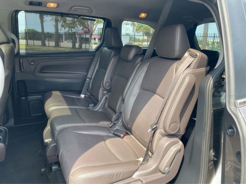 Used 2021 Honda Odyssey EX-L image 10