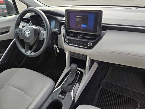 Certified 2025 Toyota Corolla Cross L AWD/4WD image 11