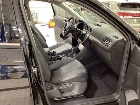 Used 2022 Volkswagen Tiguan SE image 23