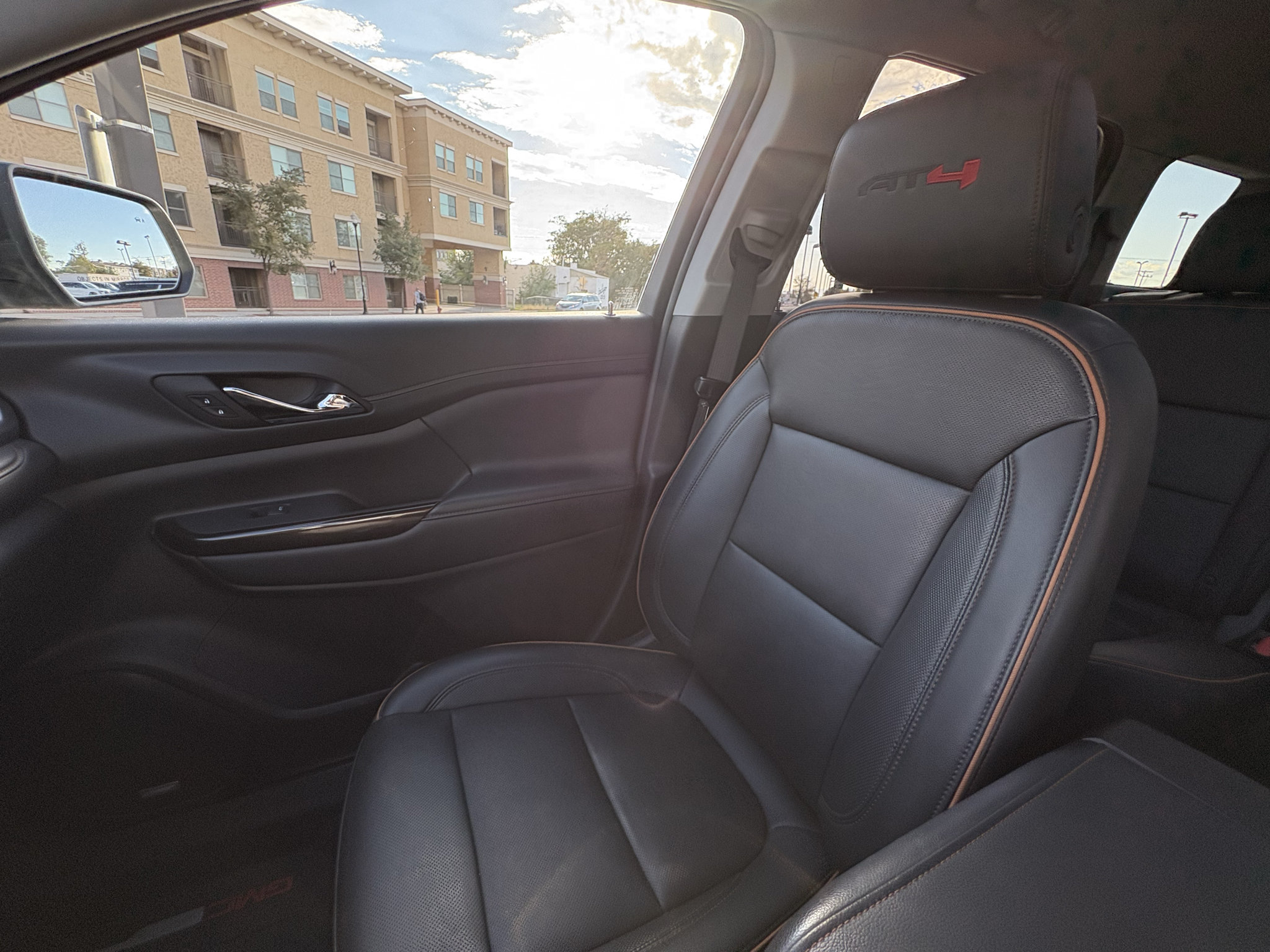Used 2023 GMC Acadia AT4 w/ Technology Package AWD/4WD image 35