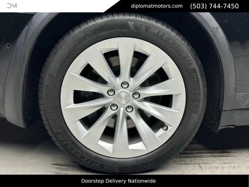 Used 2017 Tesla Model X 100D image 37