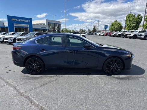 Used 2024 MAZDA MAZDA3 s FWD image 8