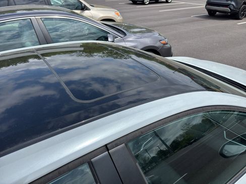 Used 2022 Toyota Corolla XSE w/ Carpet Mat Package (TMS) image 5